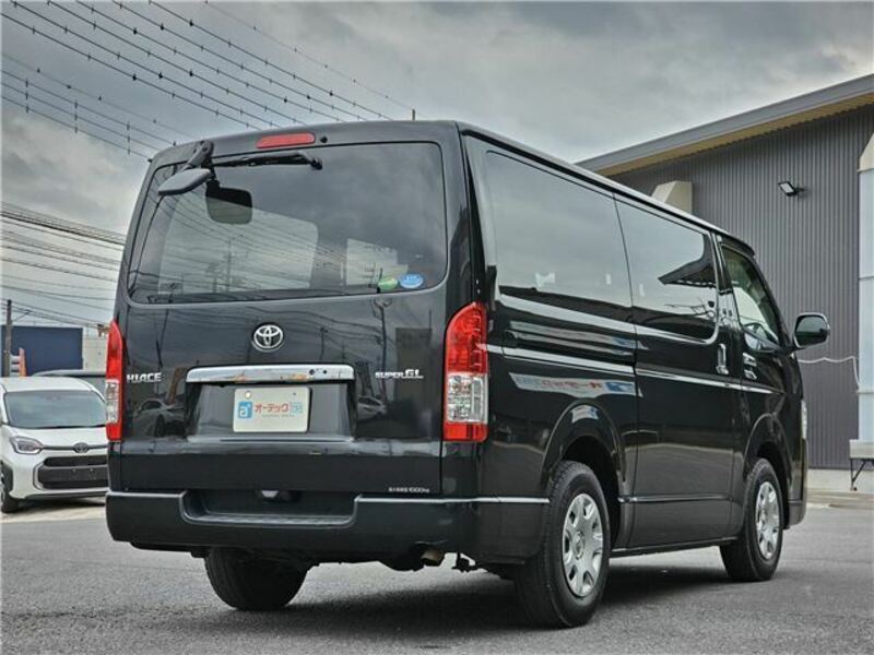 HIACE VAN-18