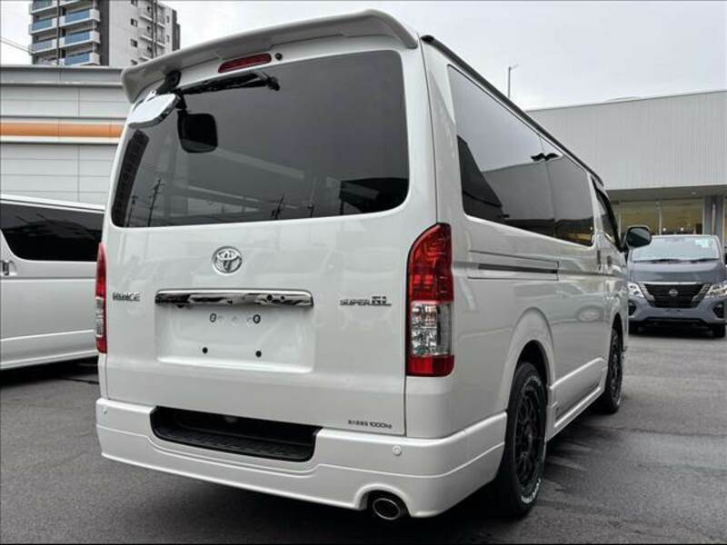 HIACE VAN-14