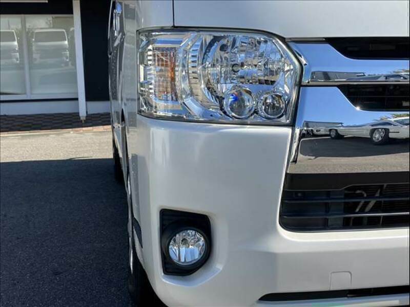 HIACE VAN-9