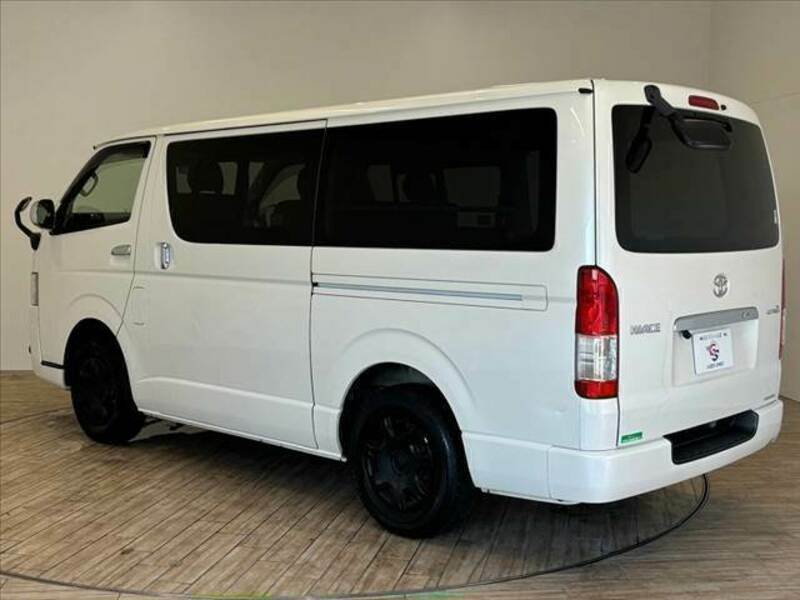 HIACE VAN-13