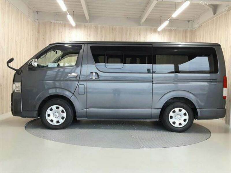 HIACE VAN-17