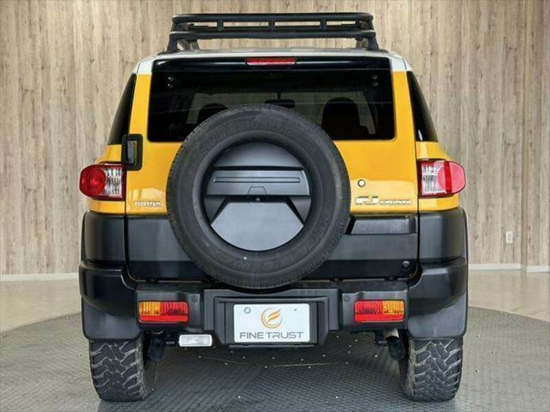 FJ CRUISER-16