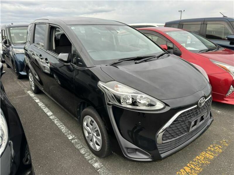 TOYOTA　SIENTA