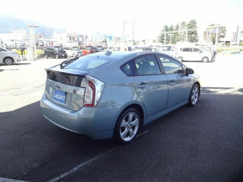 PRIUS-1