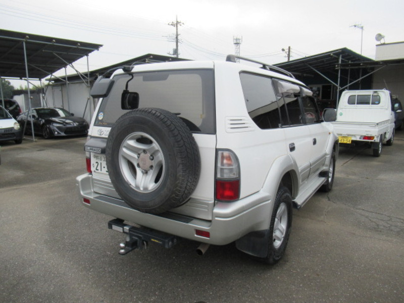 LAND CRUISER PRADO-8