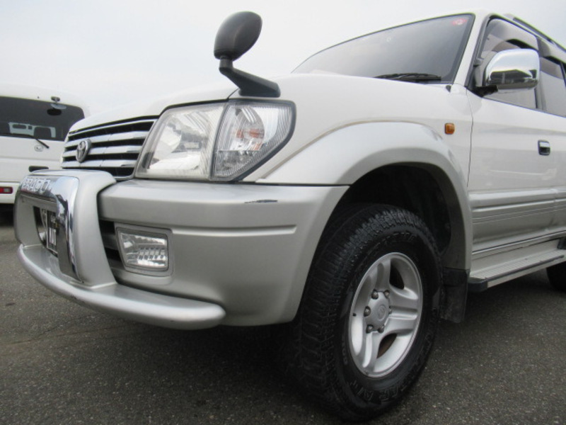 LAND CRUISER PRADO-1