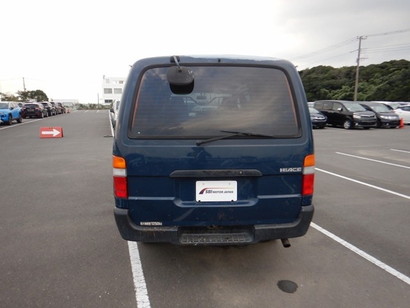 HIACE VAN