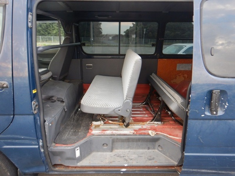 HIACE VAN