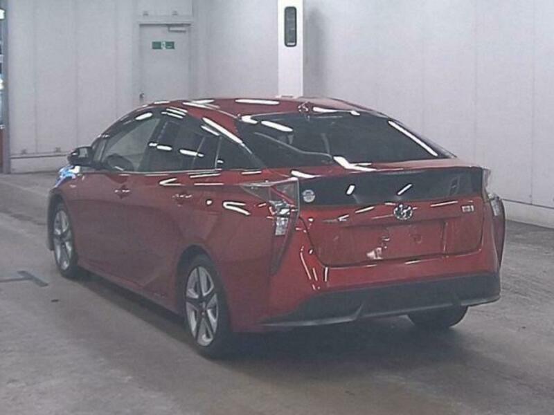 PRIUS-4