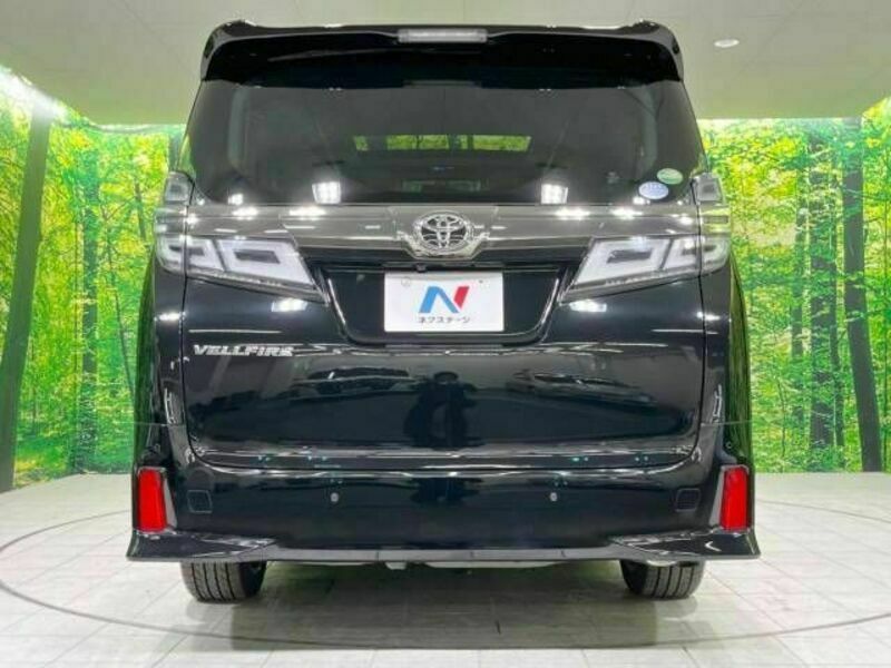 VELLFIRE-17