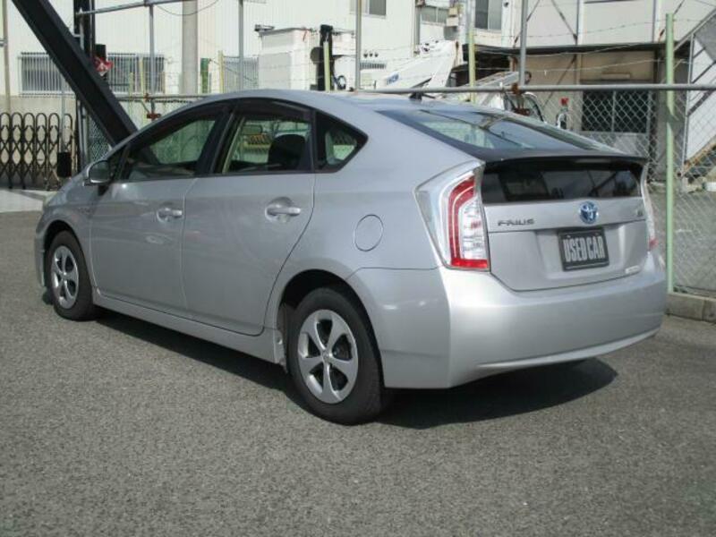 PRIUS-1