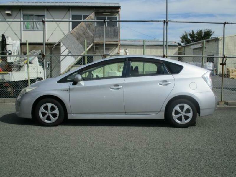 PRIUS-14