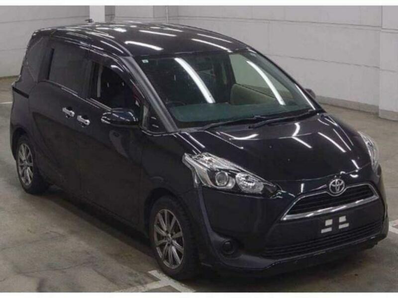 TOYOTA　SIENTA