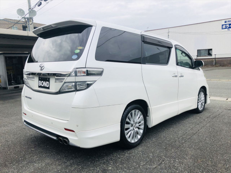 VELLFIRE-18