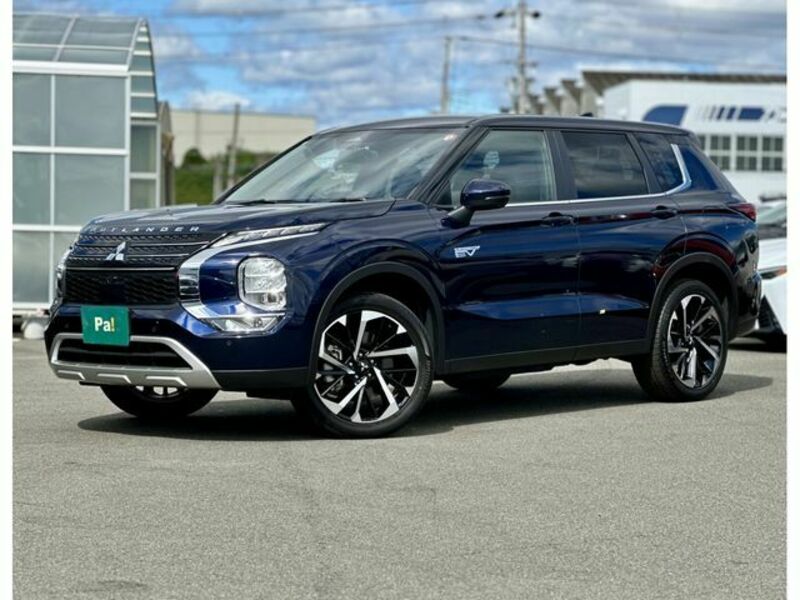 MITSUBISHI　OUTLANDER PHEV