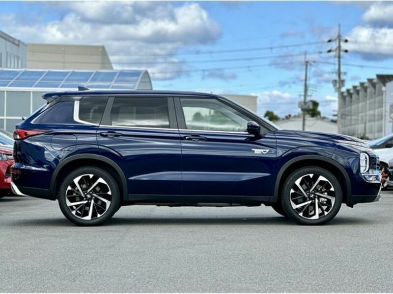 OUTLANDER PHEV-27