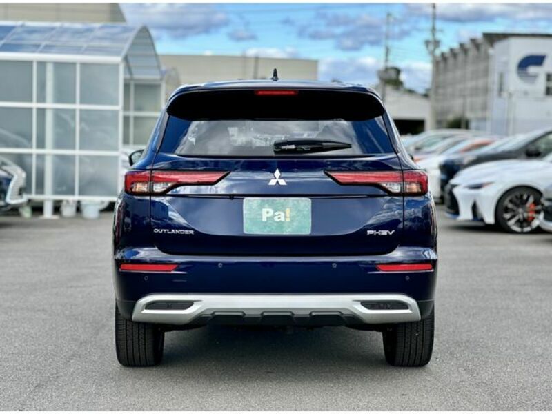 OUTLANDER PHEV-29