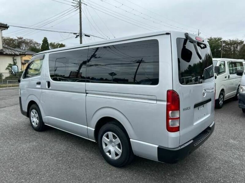 HIACE VAN-4