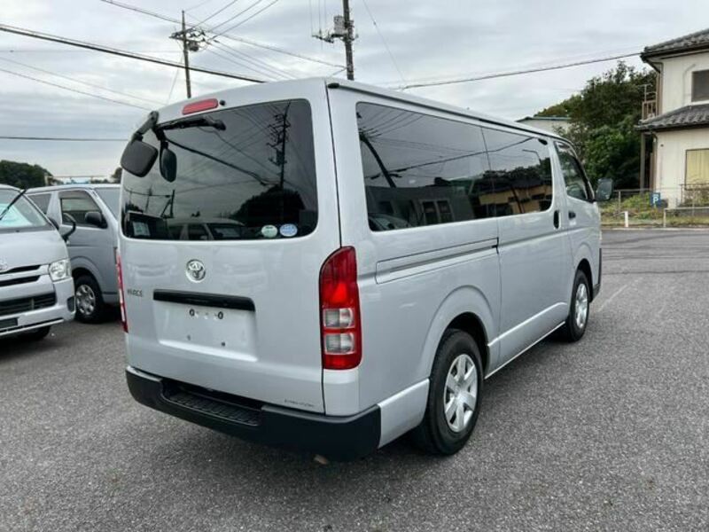 HIACE VAN-6