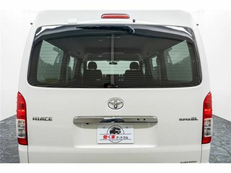 HIACE VAN-14