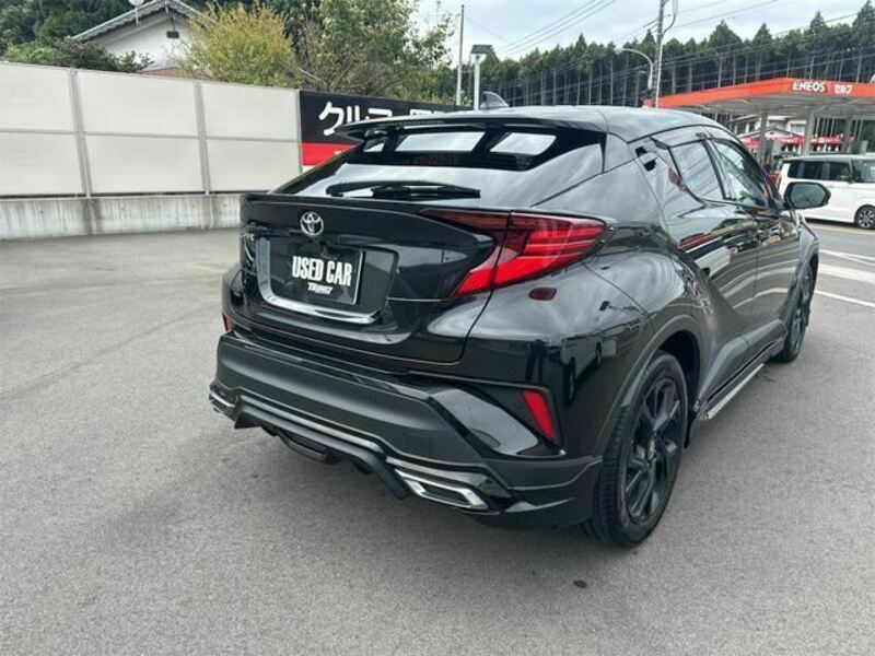 C-HR-7