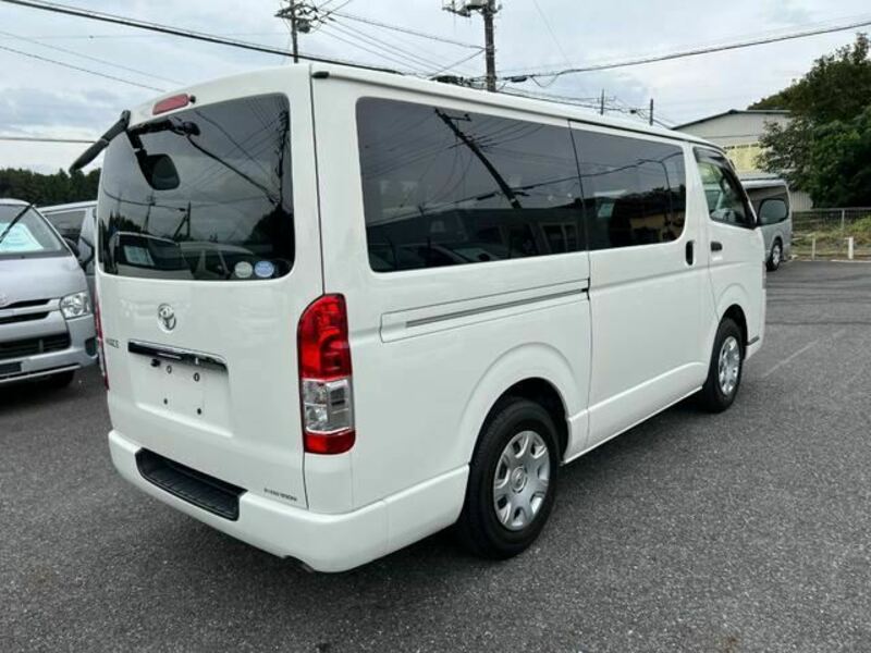 HIACE VAN-6