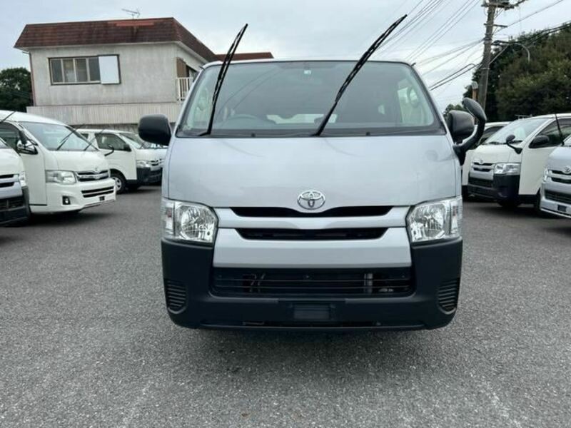 HIACE VAN-1