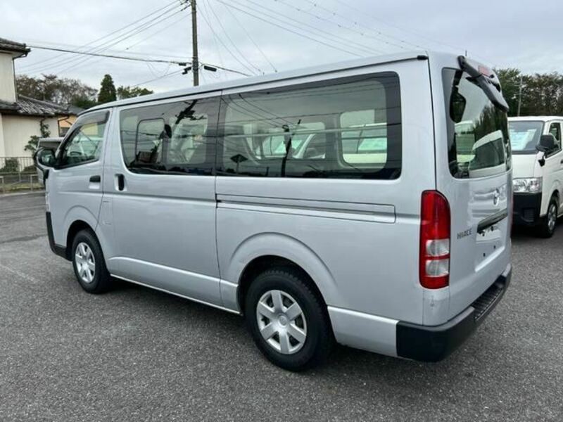 HIACE VAN-4