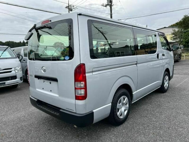 HIACE VAN-6