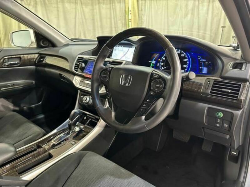 ACCORD HYBRID-33