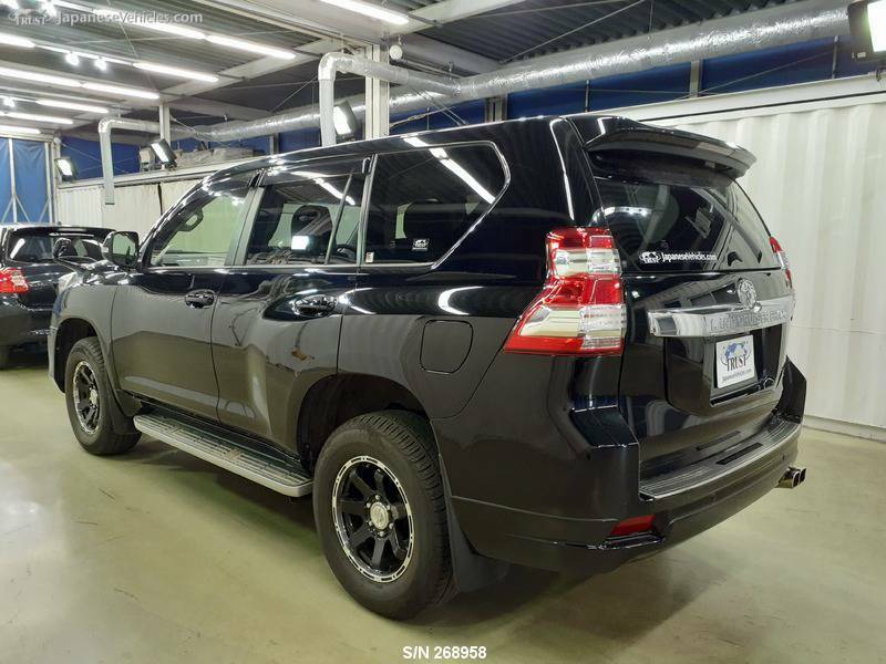 LAND CRUISER PRADO-3