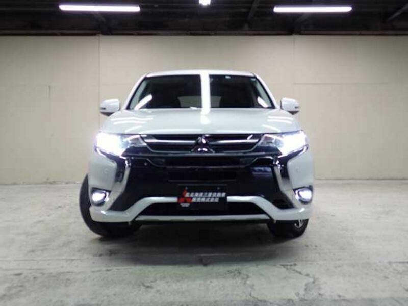 OUTLANDER PHEV-7