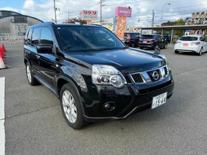 X-TRAIL