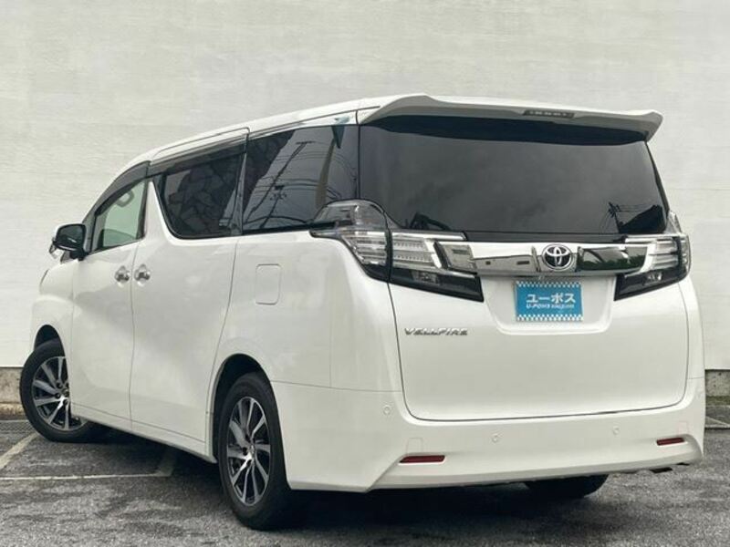 VELLFIRE-11