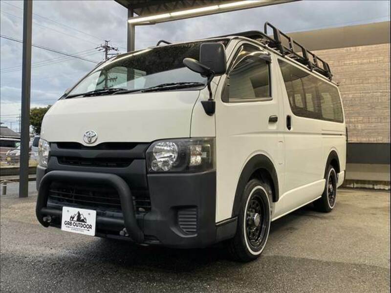 HIACE VAN-11