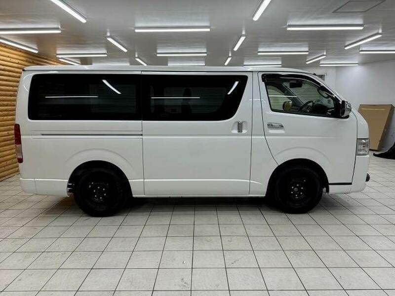 HIACE VAN-17