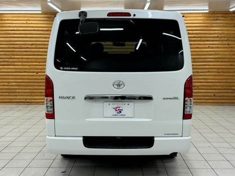 HIACE VAN-18