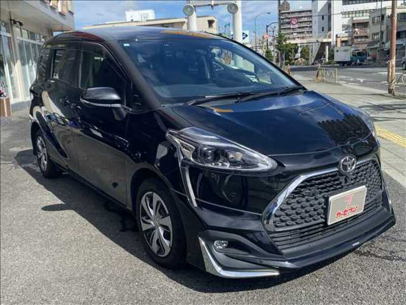 TOYOTA　SIENTA