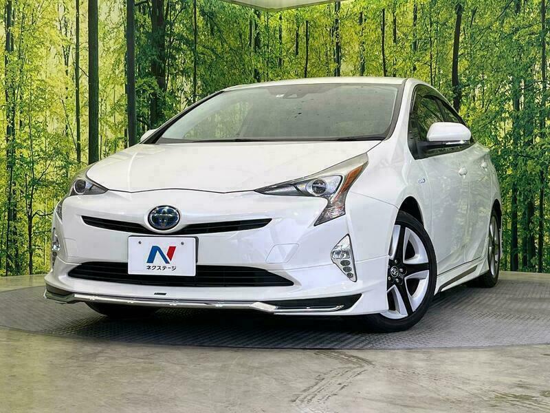 Used 2018 TOYOTA PRIUS ZVW50 | SBI Motor Japan