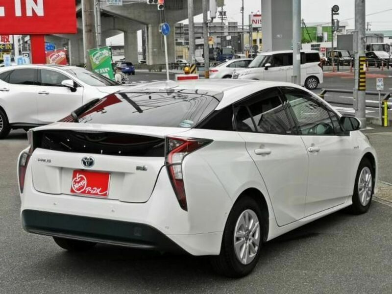 PRIUS-9