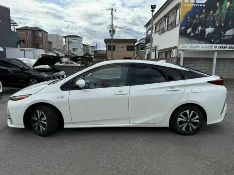 PRIUS PHV-4