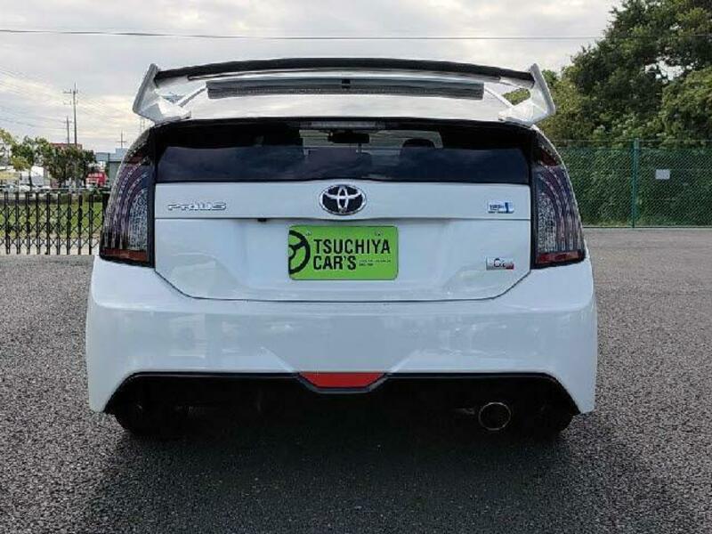 PRIUS-9