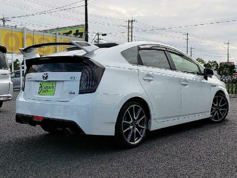 PRIUS-1