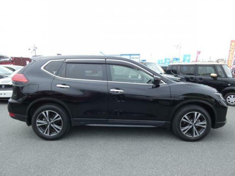 X-TRAIL-13