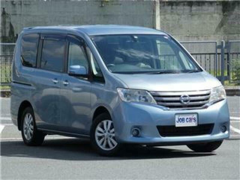 NISSAN　SERENA