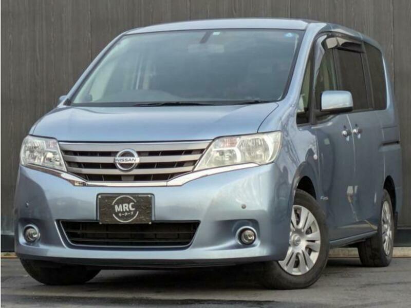 NISSAN　SERENA