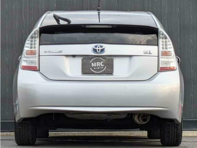 PRIUS-6