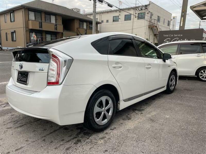 PRIUS-7