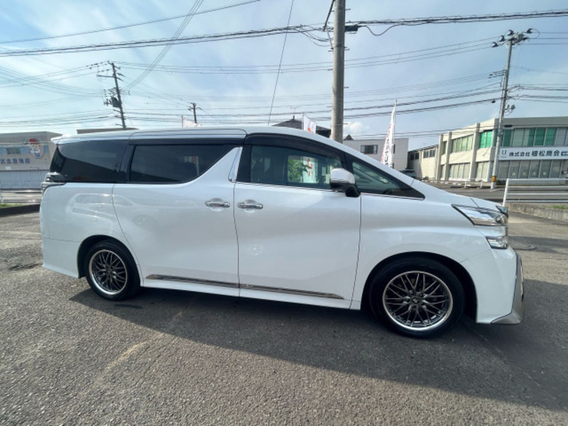 VELLFIRE-8