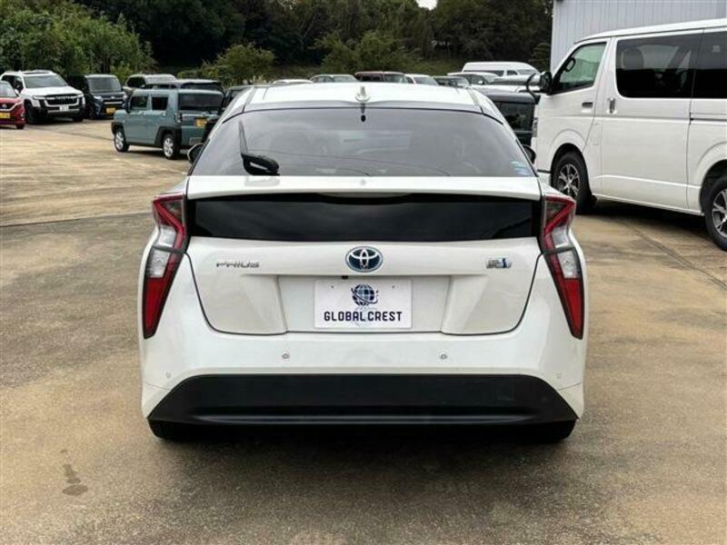 PRIUS-10